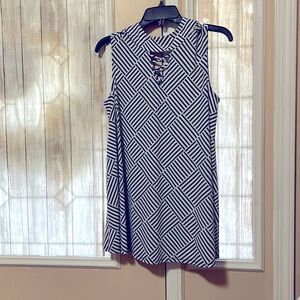 Black white stripe tank top.